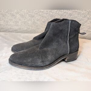 Dolce Vita Boots Womens 7.5 Ankle Booties Heels Gray Suede Leather Back Zipper